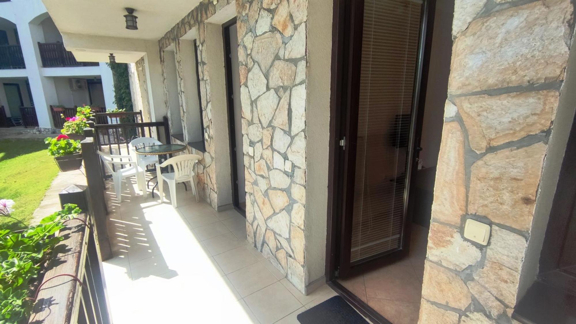 Marina Delfin Apartments - Top Location & Pet Friendly Sveti Vlas Luaran gambar