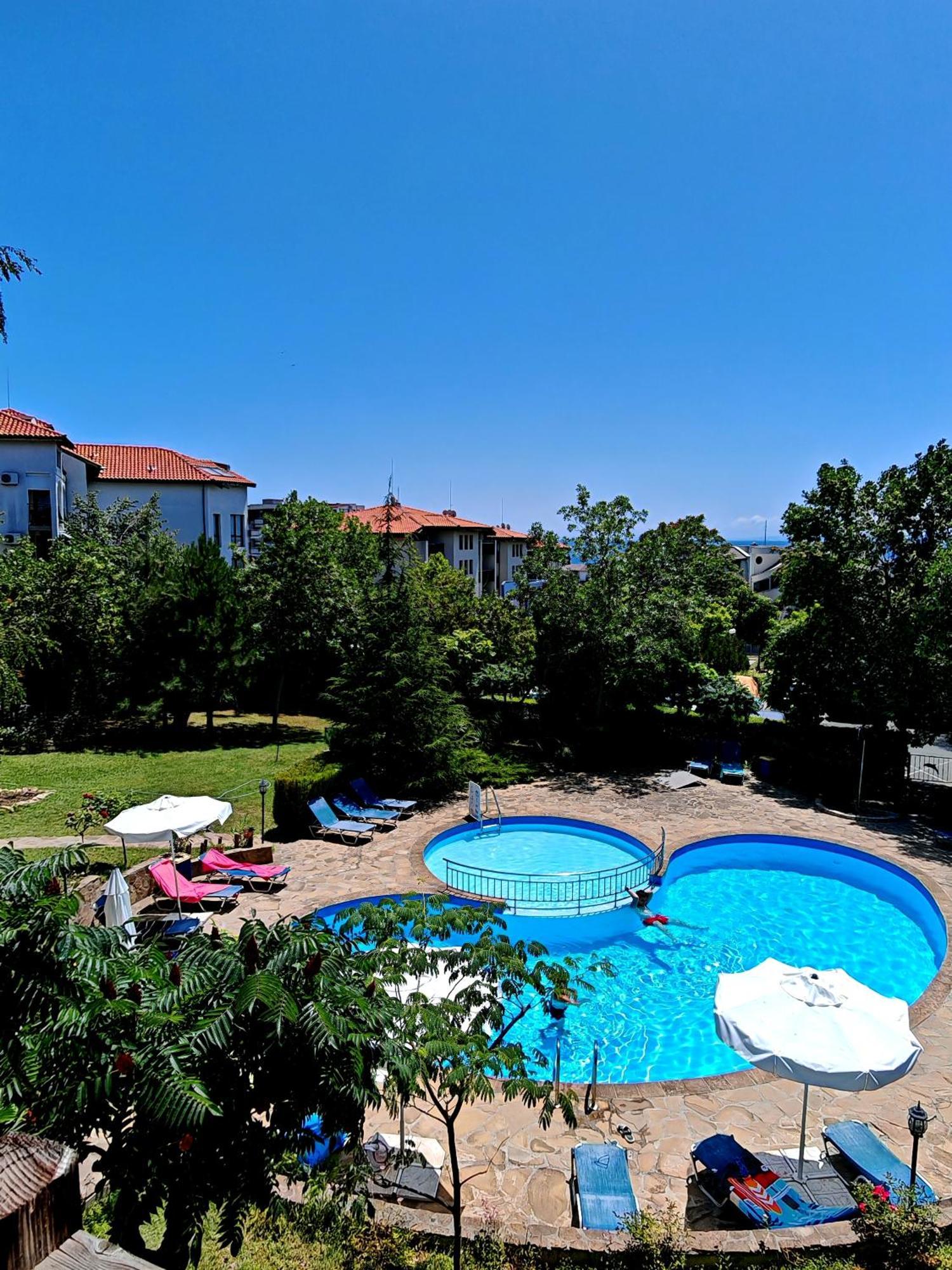 Marina Delfin Apartments - Top Location & Pet Friendly Sveti Vlas Luaran gambar