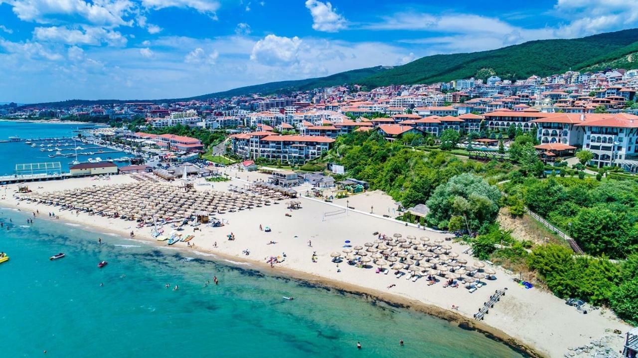 Marina Delfin Apartments - Top Location & Pet Friendly Sveti Vlas Luaran gambar
